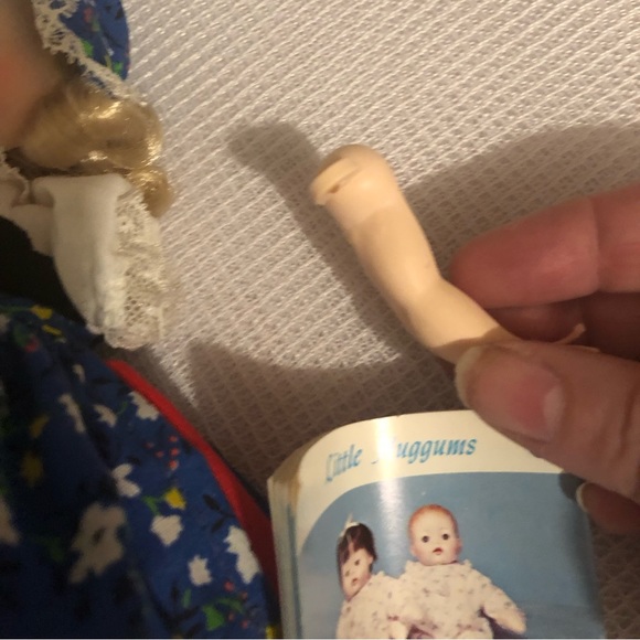 Vintage Madame Alexander “Gretel” Doll- 693 $12 or 🎉 - Picture 2 of 7